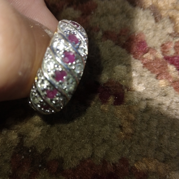 Krementz stamped beautiful pink diamonds and chips 💙 - Picture 3 of 5